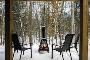 Property grounds - Le 4 sur le lac - Accès au lac/Boisée/BBQ (Wentworth)