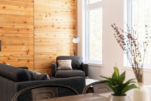 Interior - Le 4 sur le lac - Accès au lac/Boisée/BBQ (Wentworth)