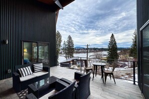 Terrace/patio - Modern Retreat with Spokane River Views (Coeur d'Alene)