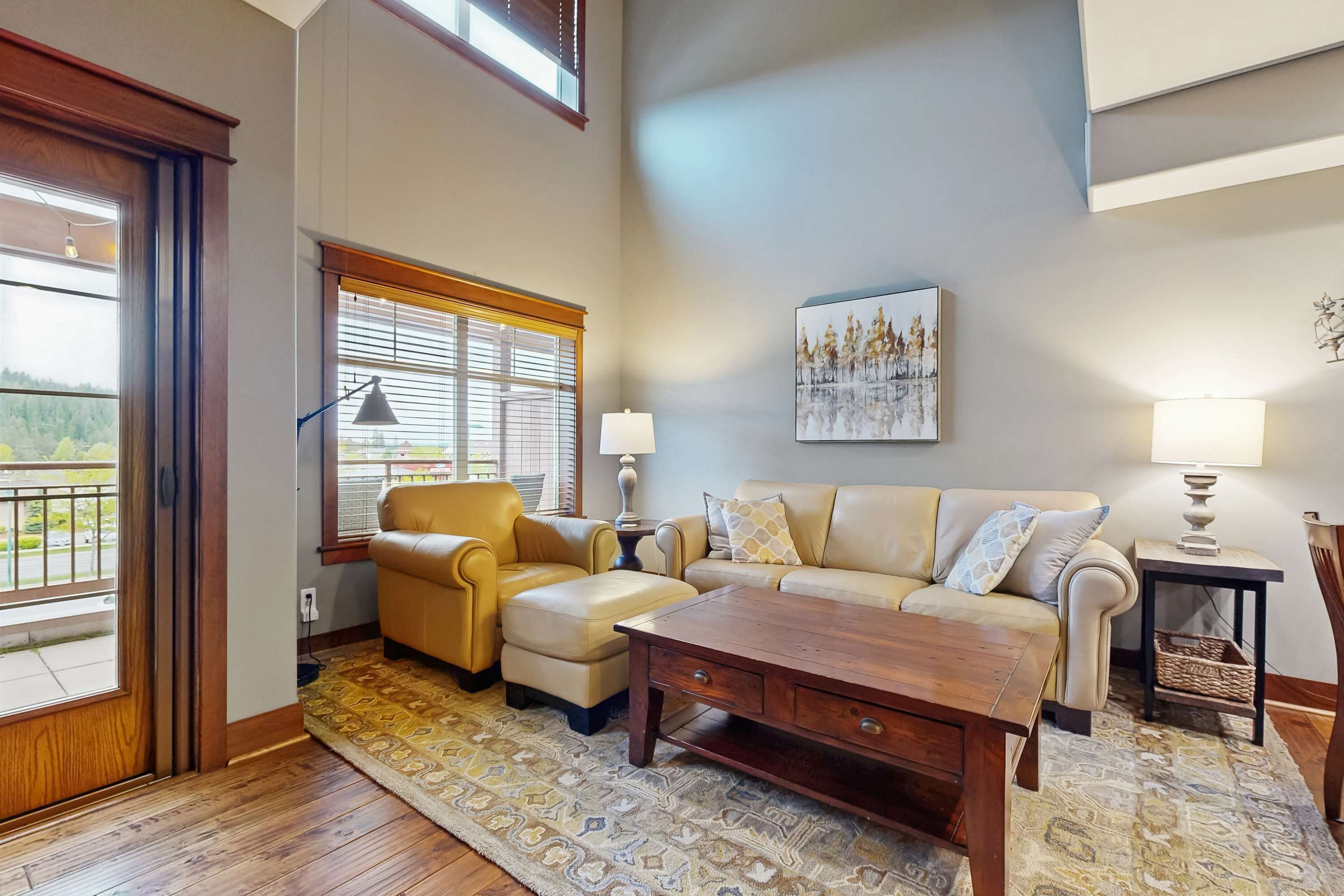 TV, DVD player, offices