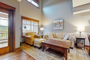 Televisio, DVD-soitin, työhuone