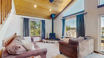 TV, fireplace, DVD player, offices