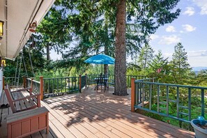 Terrace/patio - Hayden Lake Views | 2BR Family Retreat (Hayden)
