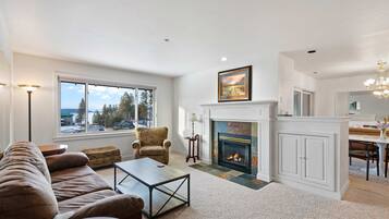 TV, fireplace, DVD player, offices