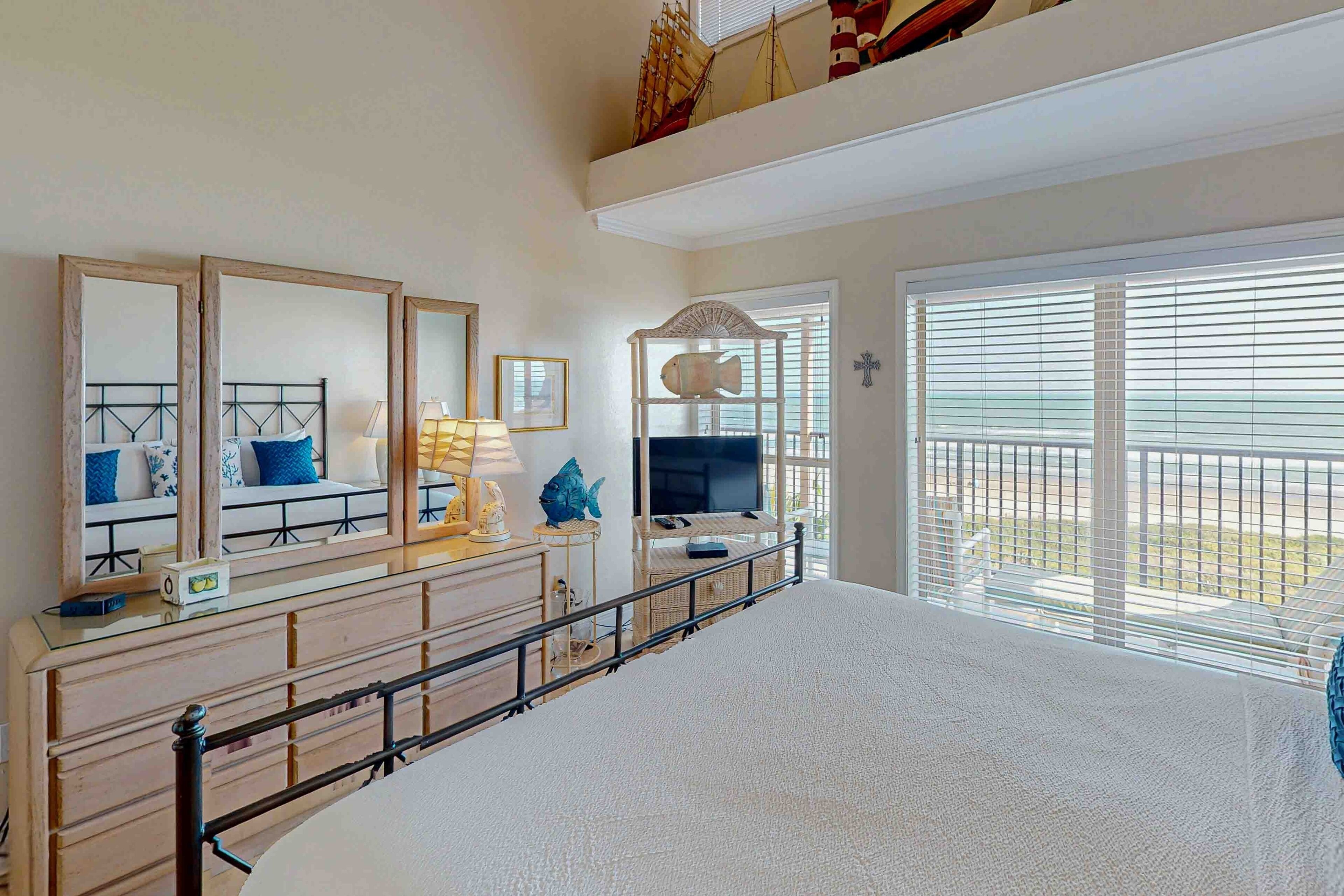 Silitysrauta/-lauta, internet, vuodevaatteet