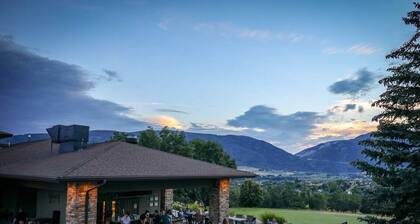 Focus Up at the Mountains