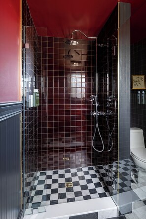 Single Room | Bathroom | Combined shower/tub, hair dryer, towels, soap - Ash Street Inn (Manchester)