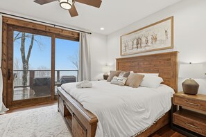 4 bedrooms, desk, iron/ironing board, free WiFi - Eagle's Nest with VIEWS! Fire Pit, Hot Tub Luxury! (Banner Elk)