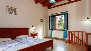 2 bedrooms, iron/ironing board, individually furnished - Cottage in Douliana With Shared Pool (Apokoronas)