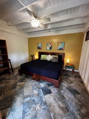 4 bedrooms, WiFi, bed sheets