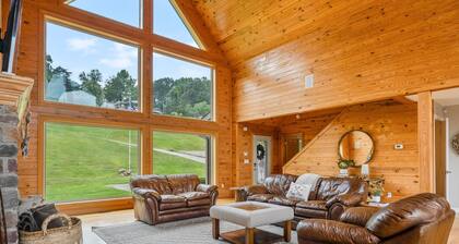 The Hawk's Nest, 2 Acre 7 Bedroom 5 bath property with 15 beds.