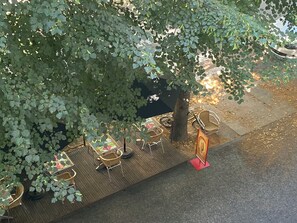 Property grounds - AT 47 ALLEES D'ETIGNY - CENTRAL & STANDING - private parking, bed linen included (Bagnères-de-Luchon)