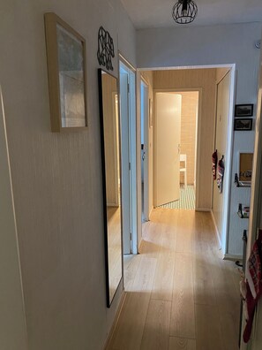 Interior - AT 47 ALLEES D'ETIGNY - CENTRAL & STANDING - private parking, bed linen included (Bagnères-de-Luchon)
