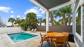 Outdoor pool - Horizon Dreams by Southern Vacation Rentals (Panama City Beach)