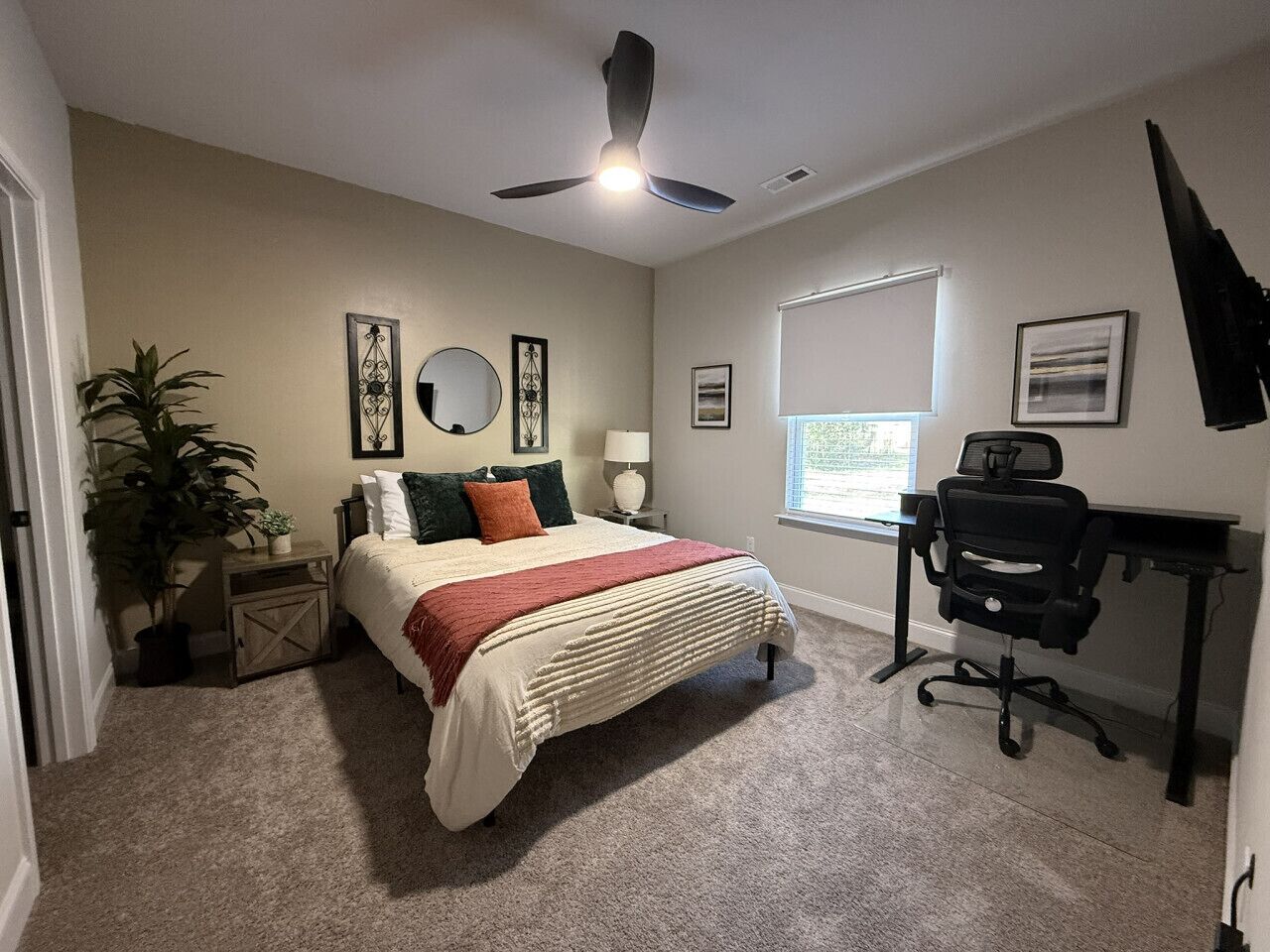 Desk, iron/ironing board, travel cot, free WiFi