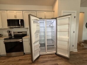 Fridge, microwave, oven, stovetop - 2BR Home w/ Private Baths | Pets | Anderson SC (Anderson)