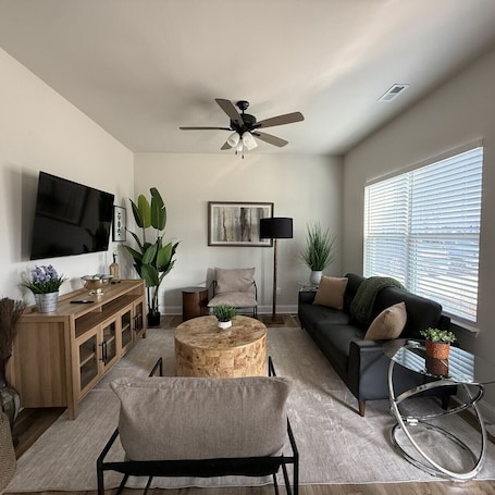 Smart TV, books, offices. 2BR Home w/ Private Baths | Pets | Anderson SC