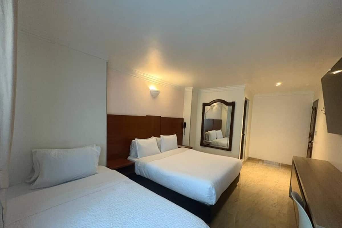 Kolmen hengen premium-huone | Ilmainen Wi-Fi, pÀÀsy pyörÀtuolilla