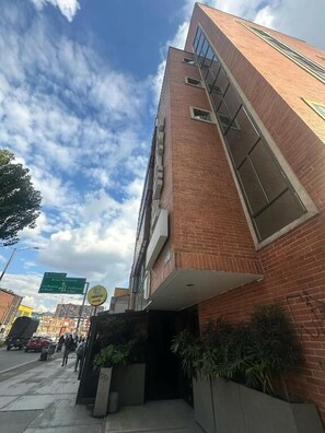 Exterior - Lavid Hotel Palacio Real (Bogotá)