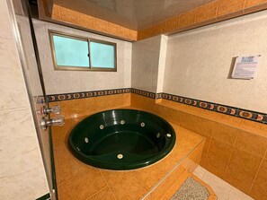 Standard Room, Bathtub (Jacuzzi) | Interior - Lavid Hotel Palacio Real (Bogotá)