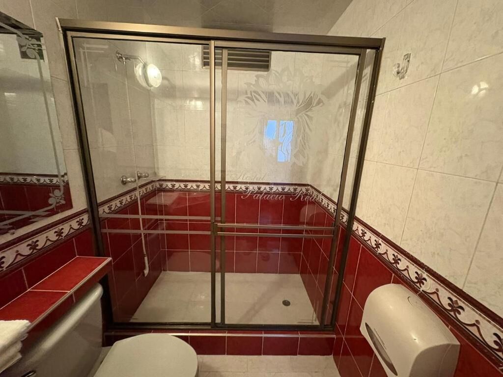 Bathroom | Shower, towels