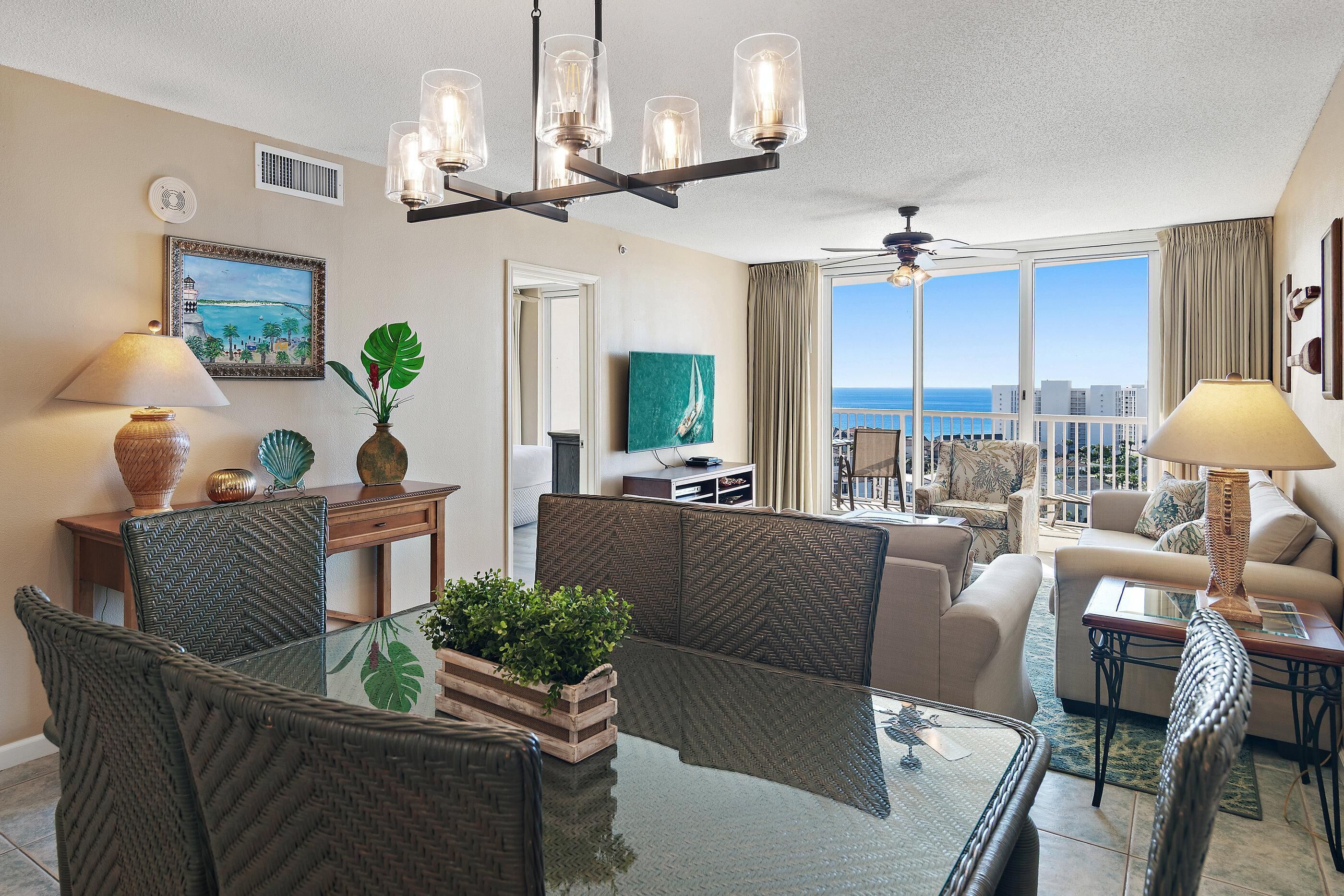 Leilighet, 1 kingsize-seng med sovesofa (Pelican Beach Terrace 1203) | Oppholdsområde