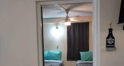 Cayo Luna at Almendro Guest House