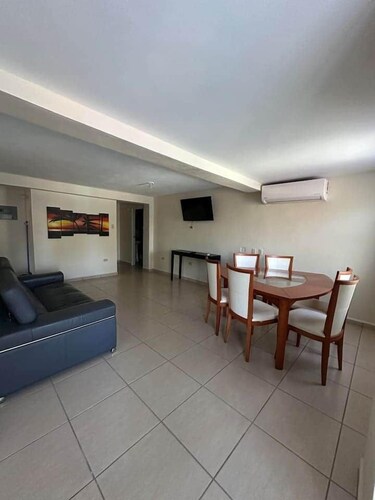 Cayo Magueyes at Almendro Guest House