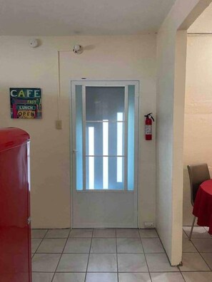 Interior - Guayacan Guest House @ La Parguera - Cayo Laurel I (La Parguera)