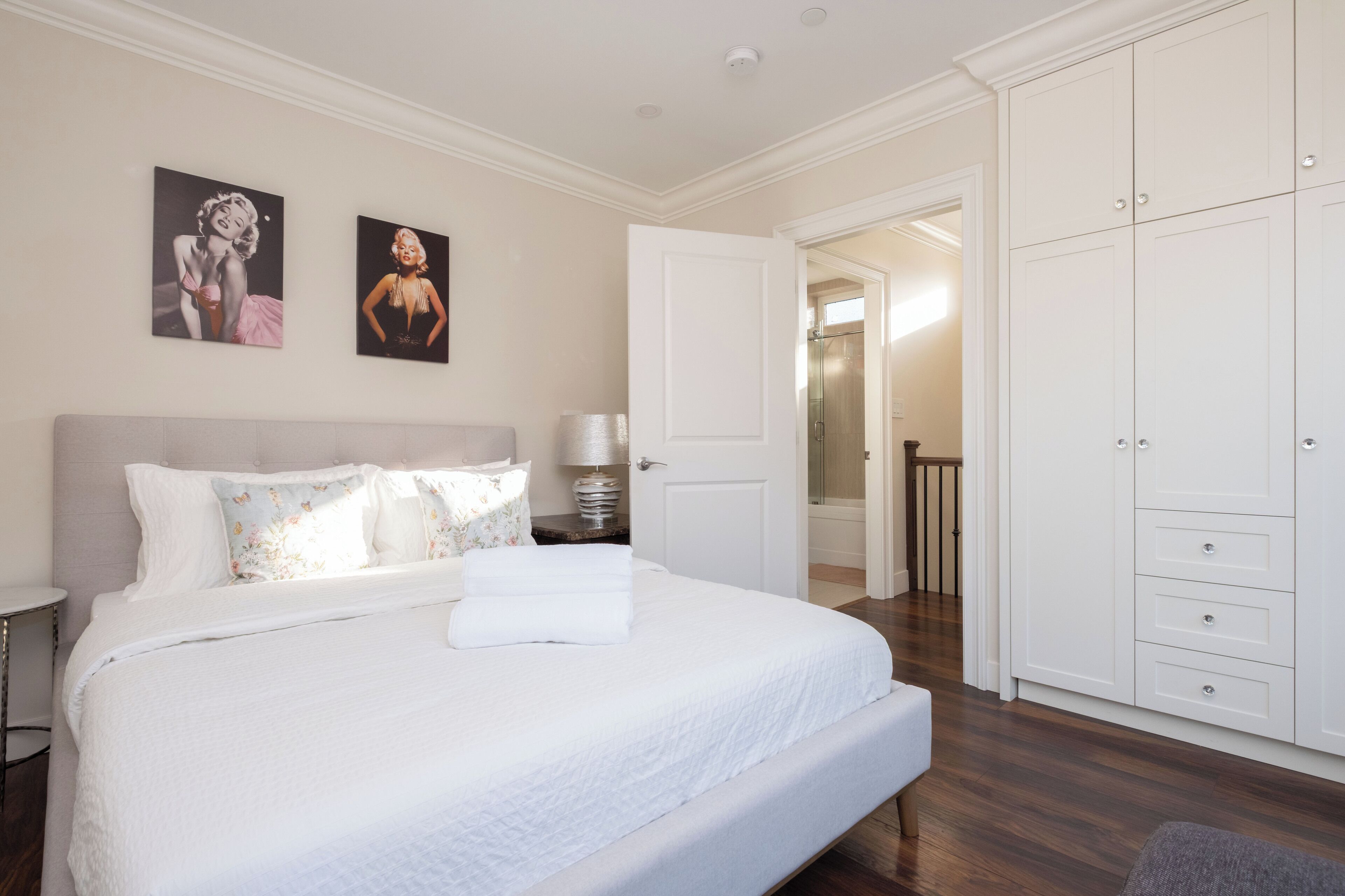 熨斗/熨衣板、WiFi、床单