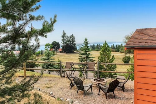 Bright Polson Lake-View Home Near Golf & Downtown