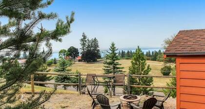 Bright Polson Lake-View Home Near Golf & Downtown