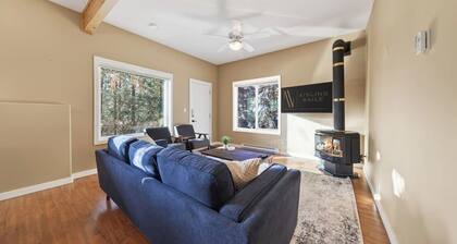 Timberline Hollow | Fireplace | Backyard | Pets Ok