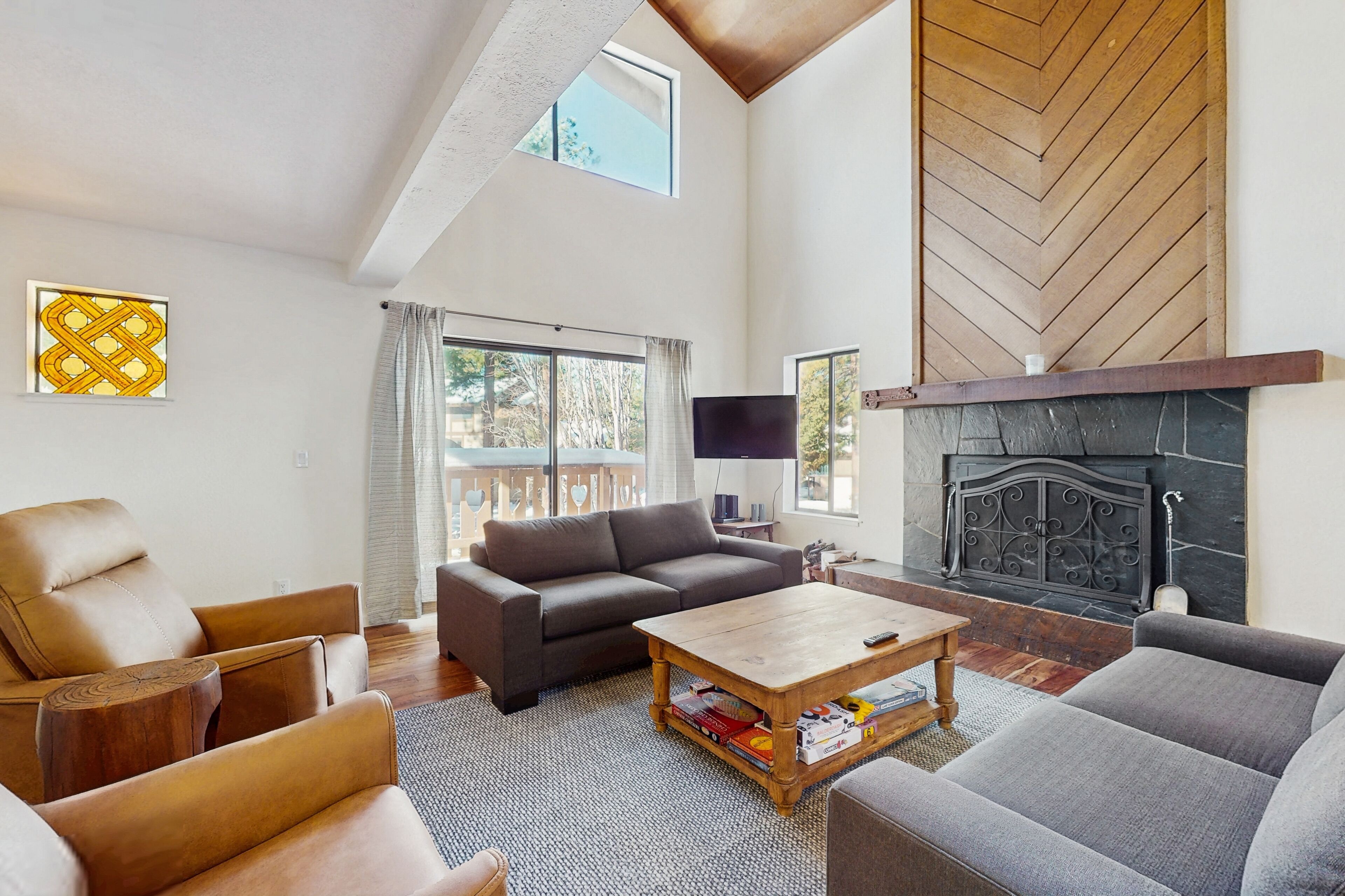 TV, peis og DVD-spiller