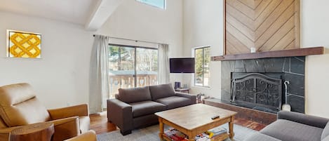 TV, peis og DVD-spiller