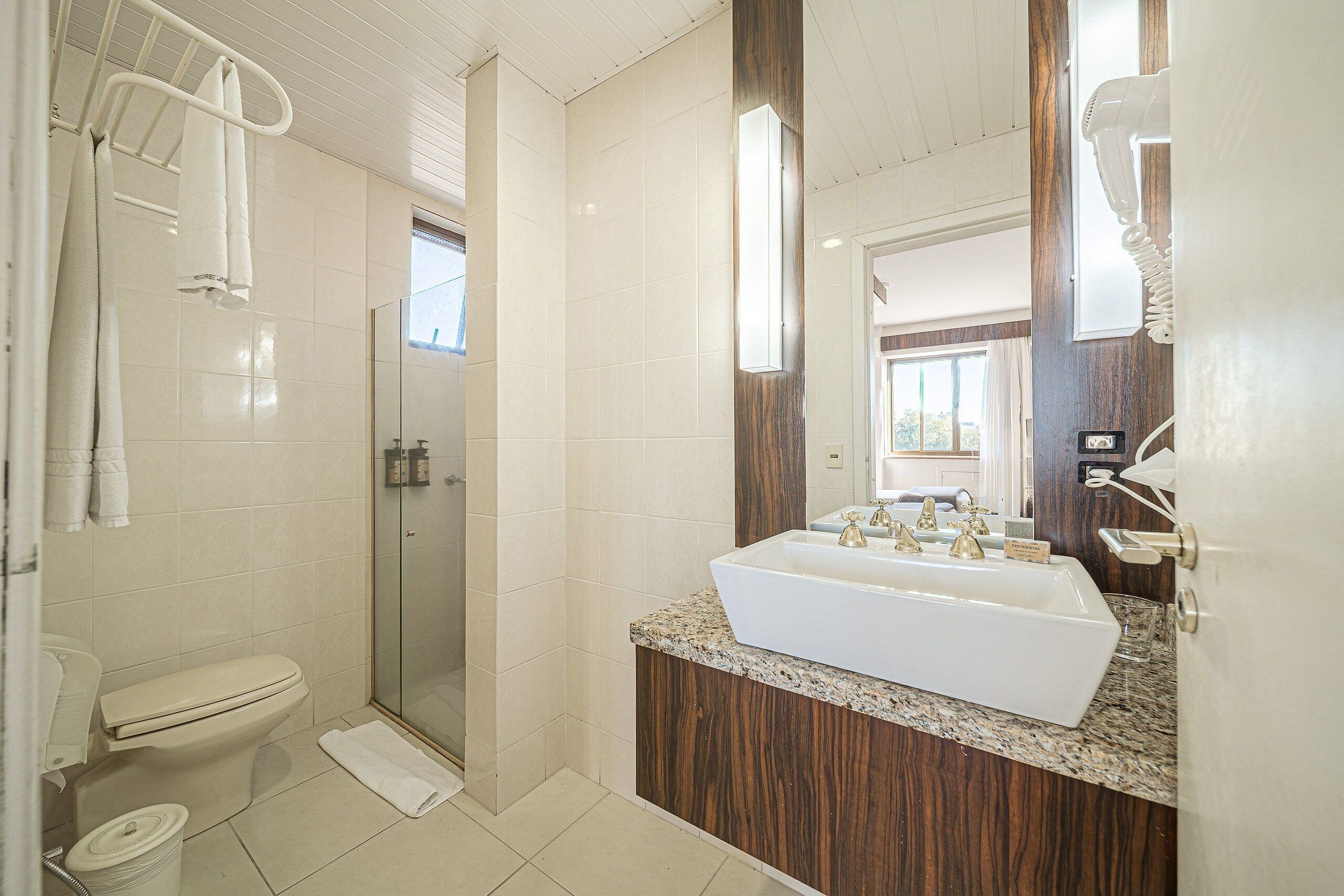 Apartment | Bathroom | Towels
