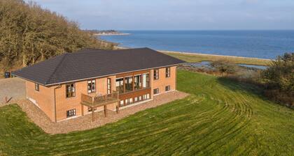 Gorgeous home in Lemvig with WiFi