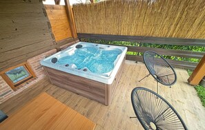 Terrace/patio - Stunning home in Velika Jamnicka with sauna (Velika Jamnicka)