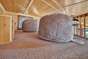 Interior - Waterfront Bourbon Barrel Cabin (Indianapolis)
