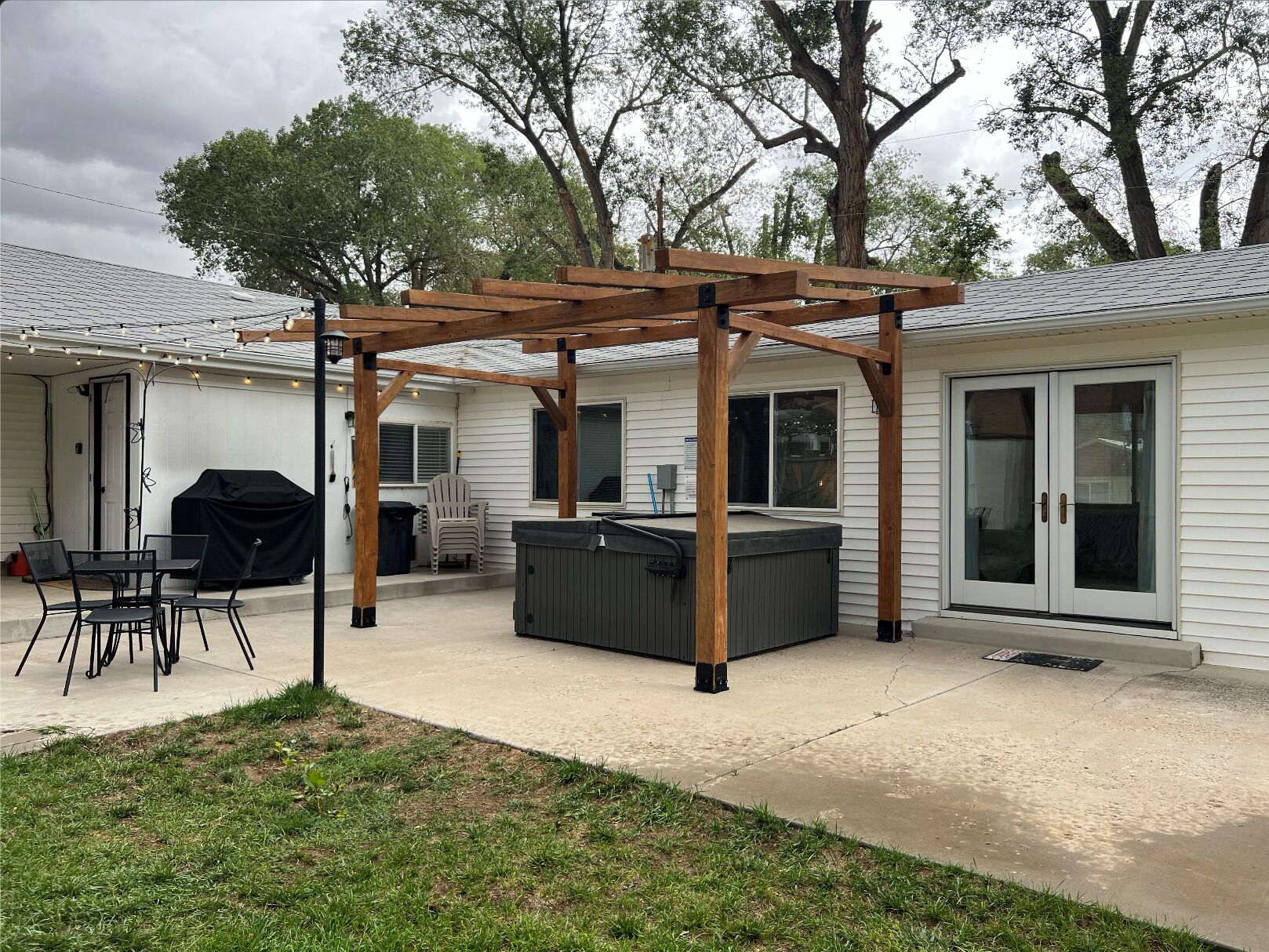 屋外ダイニングエリア