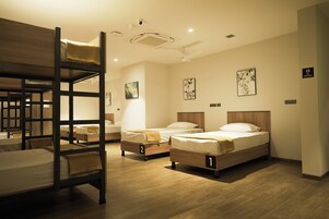 Economy Shared Dormitory | Laptop workspace, soundproofing, free WiFi, individually decorated