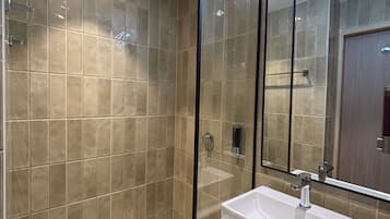 Classic Double Room | Bathroom