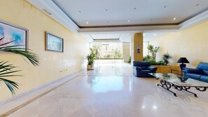 Lobby - BRIGHT APARTMENT IN THE HEART OF PUERTO BANÚS (Marbella)