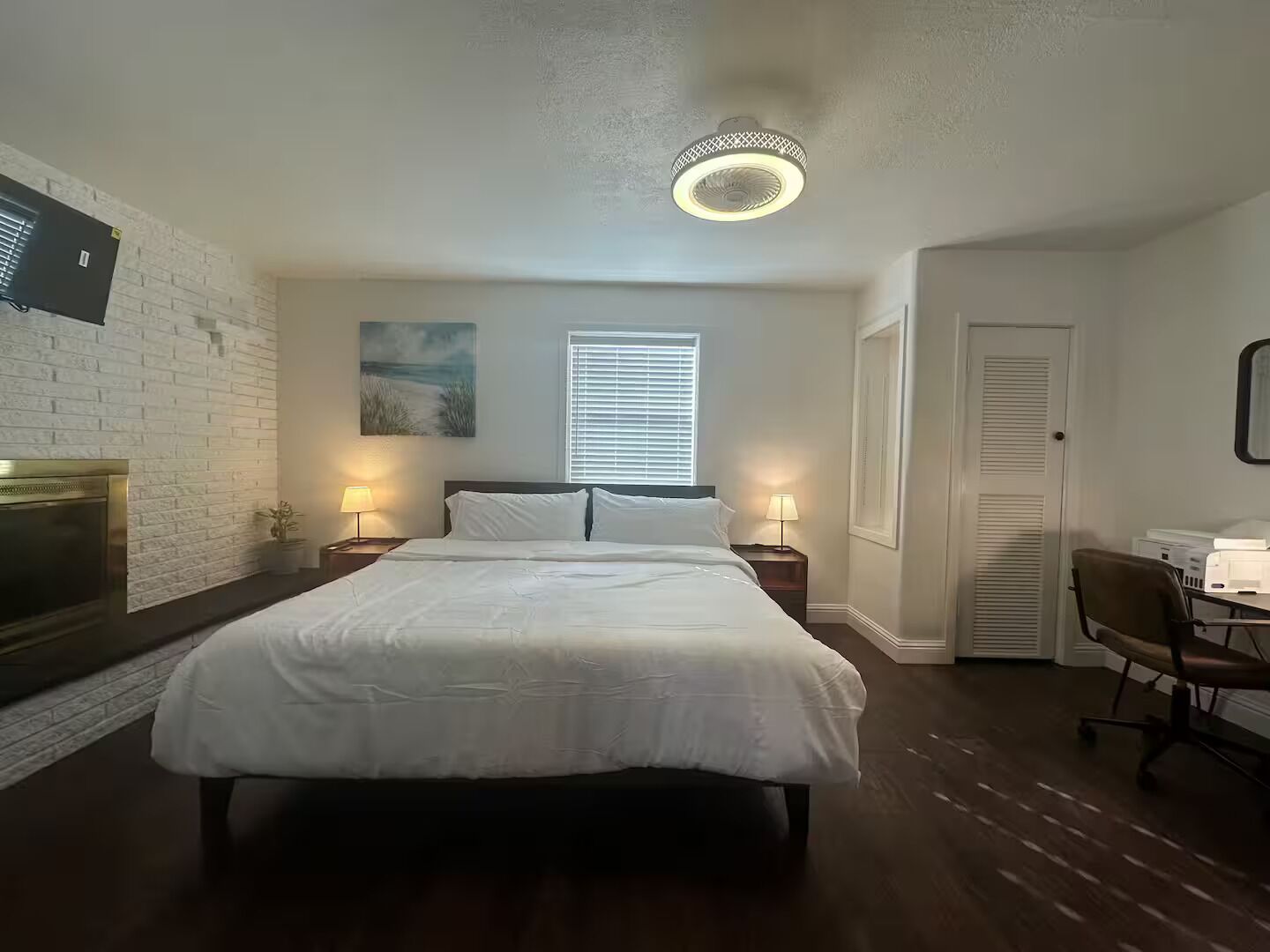 3 chambres, fer et planche à repasser, Wi-Fi gratuit, draps fournis