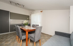 Interior - Stunning apartment in Vir with WiFi (Vir)