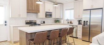 Mountainview Retreat, Pickleball court, Shop, Ski in Farmington, UT