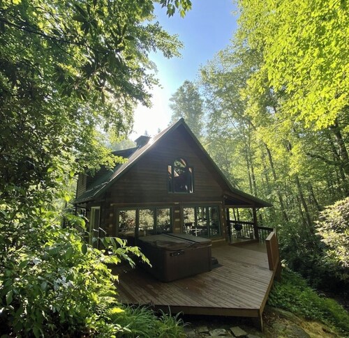 Private Mountain Retreat w/ Hot Tub and Fire Pit