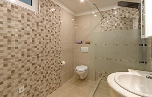 Douche, séchoir à cheveux