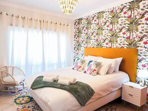2 bedrooms, in-room safe, iron/ironing board, free WiFi - Golden Palm Condo by BeCherish (Albufeira)