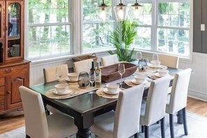 Dining - Blue Heron Lakefront Cottage w/ Hot Tub (Kawartha Lakes)